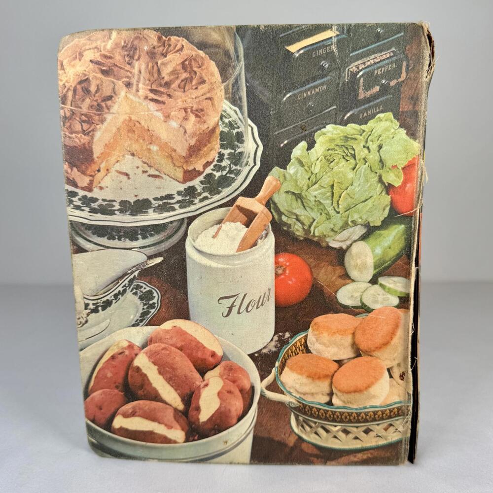 VTG 50’s 1956 Betty Crocker's Picture Cook Book 2nd Edition - Picture 3 of 8